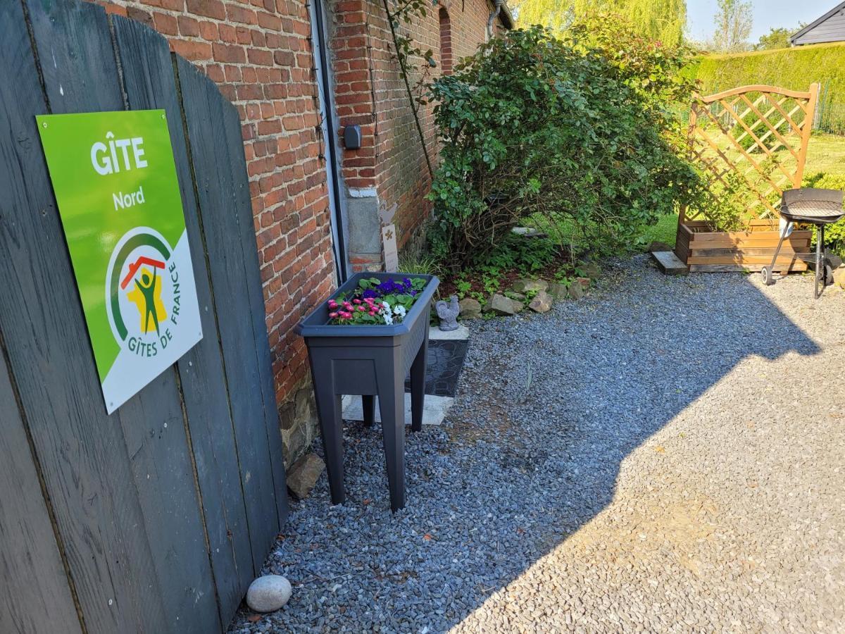 Studio Bienvenue Du Cote De Chez Nous Avec Jardin Privatif Wignehies Экстерьер фото